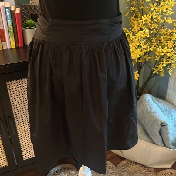 Express Black Taffeta Mini Skirt with Self Tie Belt and Pockets - Picture 3 of 9